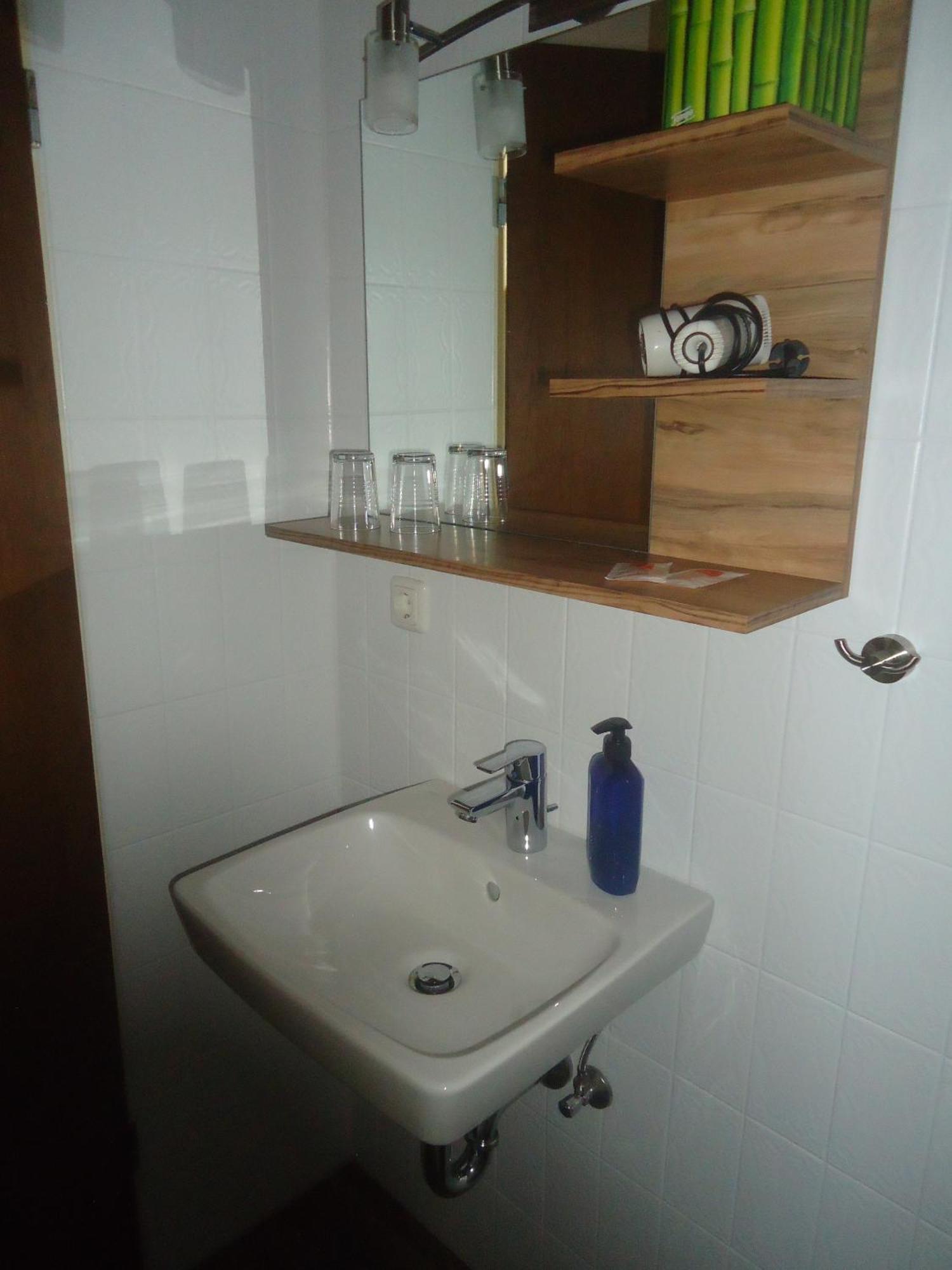 Hotel Boarding House Hohenwart Fuchstal Стая снимка