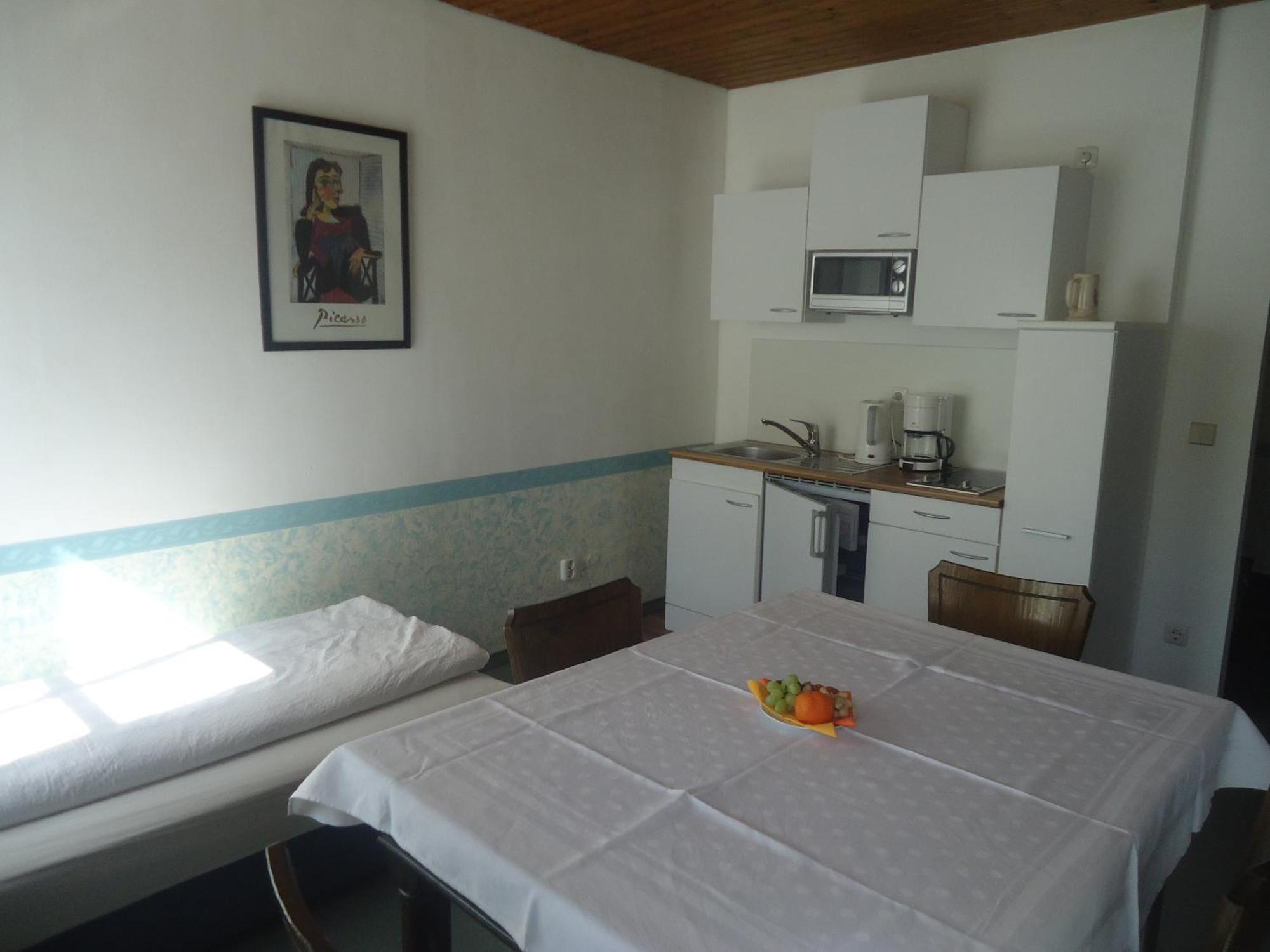 Hotel Boarding House Hohenwart Fuchstal Стая снимка